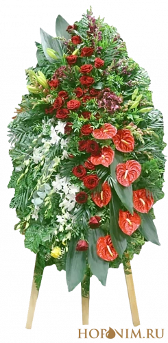 Венок с красными розами и антуриумом